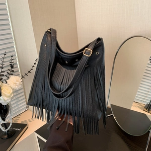 Women Bohemian Tassel Shoulder Bag Large Capacity Vintage PU Leather Hobo Crossbody Bag Lychee Texture Commuter Tote Bag