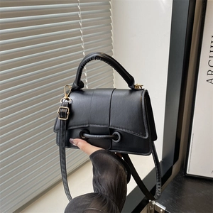 Women's Minimalist PU Leather Shoulder Bag Korean Fashion Small Square Crossbody Handbag With Decorative Bar Buckle Daily Casual Bag