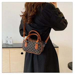 Fashionable retro small square bag with chain geometric print and double top handles