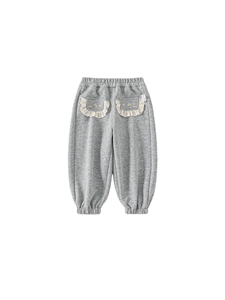 Pantalon de jogging gris pour bébé avec broderie florale et détails en dentelle