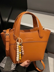 Women Retro PU Leather Bucket Bag Minimalist Fashion Crossbody Shoulder Bag With Wooden Bead Pendant Zipper Handbag Daily Use