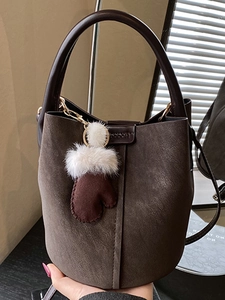 Borsa a Secchiello in Pelle PU alla Moda per Donna Vintage Urbano Tinta Unita Borsa a Tracolla Con Ciondolo Pompon Borsa Quotidiana