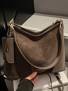 Sac fourre-tout en cuir mat marron foncé de grande capacité avec petit porte-monnaie
