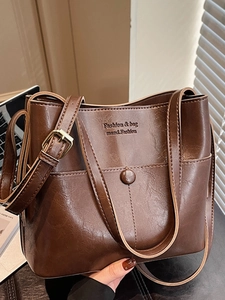 Sac Seau en Cuir PU Rétro pour Femmes Grande Capacité Navettage Épaule Sous le Bras Avec Surpiqûres Patchwork Sac à Main de Mode