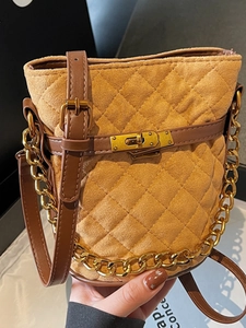 Sac Seau Matelassé pour Femme Cuir PU Chaîne Sac Bandoulière Petit Sac à Main Rétro Sac de Téléphone Portable Mode