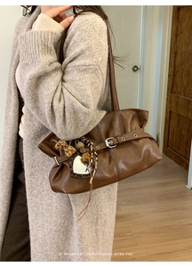 Sac fourre-tout en cuir ciré marron avec miroir coeur et nœud imprimé léopard
