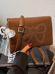 Women Rivet Bow Shoulder Bag PU Leather Lace Artificial Pearl Pendant Crossbody Square Bag Y2K Fashion Elegant Ladies Messenger Handbag