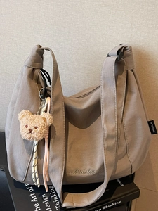 Women Large Capacity Canvas Tote Bag Casual Letter Embroidery Shoulder Bag With Bear Pendant Urban Simple Fashion Handbag