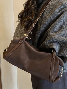Retro large capacity dark brown suede shoulder bag for women with adjustable strap