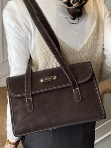 Retro minimalist dark coffee tote bag with contrast stitching for office commuting