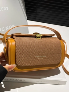 Trendy PU Leather Small Square Crossbody Bag For Women Vintage Box Handbag With Metal Lock Simple Elegant Shoulder Bag