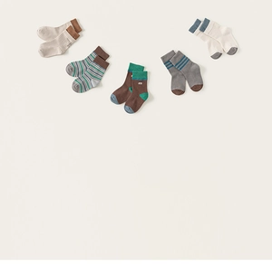 Detailed view of 5-pack vintage style ribbed cotton mid-tube socks for children