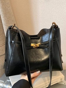 Sac Fourre-Tout en Cuir PU Rétro Grande Capacité pour Femmes Sac à Bandoulière à la Mode Avec Fermoir en Métal