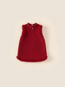Gilet traditionnel chinois rouge pour enfant avec bordure en peluche et boutons perles