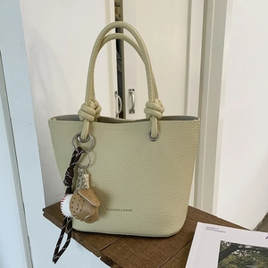 Women Litchi Grain Bucket Bag Fashion Handheld Shoulder Crossbody Bag With Baseball Charm Premium PU Leather Trendy Purse