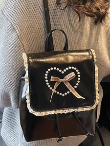 Sac à dos chic en cuir PU noir avec bordure en dentelle, cœur en perles et nœud