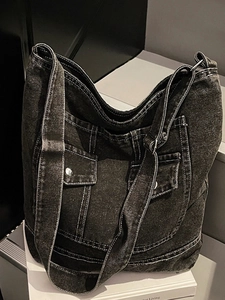 Borsa tote in denim grigio scuro retrò con cuciture a contrasto e ampie tasche