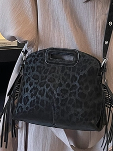 Sac à bandoulière chic à motif léopard avec franges latérales et sangle réglable