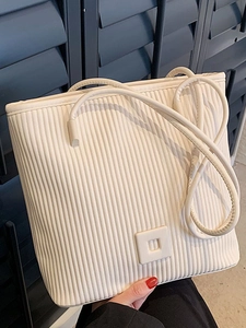 Borsa Tote da Donna in Pelle PU Plissettata a Grande Capacità Vintage con Pieghe Verticali Borsa a Tracolla Fibbia Quadrata Elegante Borsa da Pendolare