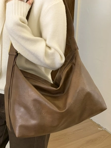 Minimalist large capacity brown hobo tote bag for women with wide strap for commuting