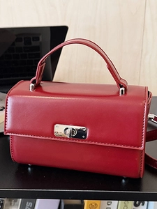 Elegant vintage red square handbag with silver twist lock and round top handle for women