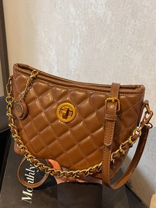 Women Quilted Chain Underarm Bag Vintage PU Leather Shoulder Bag Urban Minimalist Crossbody Bag Fashion Square Purse
