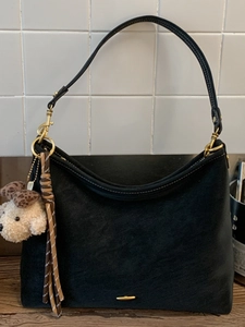 Women Retro Matte PU Leather Tote Bag With Plush Bear Charm Large Capacity Shoulder Bag Winter Fashion Crossbody Bag