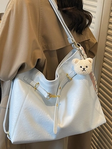 Large capacity vintage tote bag in light blue faux leather with cute bear charm