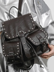 Sac à dos rétro marron foncé motif litchi avec rivets argentés et boucles en métal