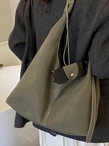 Sac fourre-tout en daim vert foncé avec surpiqûres blanches et grande capacité pour femme