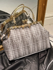 Sac à Épaule Rétro en Tweed avec Fermoir Clip Femme Printemps 2026 Sac Bandoulière avec Poignée en Métal Nœud en Strass