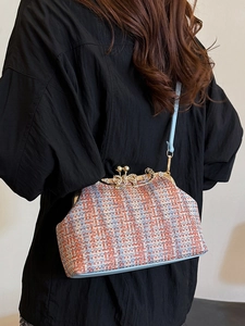 Sac bandoulière en tweed style chinois avec fermoir à baiser et nœud en cristal