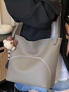 Vintage grey litchi grain tote bag with decorative zipper and cute bear charm