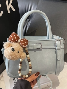 Sac Carré en Cuir PU Élégant pour Femmes Style Coréen Minimaliste Sac à Bandoulière Porté Main Avec Pendentif Ours en Peluche
