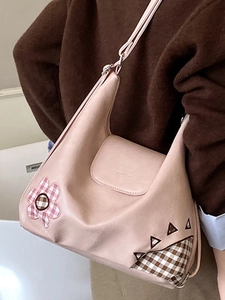 Pink large capacity faux leather shoulder bag with floral patchwork and vintage style