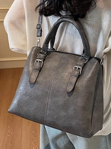 Grand sac cabas rétro gris foncé en simili cuir texturé avec bandoulière réglable