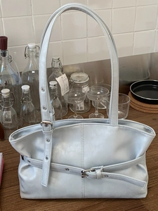 Women Fashion PU Leather Tote Bag Large Capacity Minimalist Shoulder Bag With Belt Buckle Chic Underarm Bag For Daily Leisure
