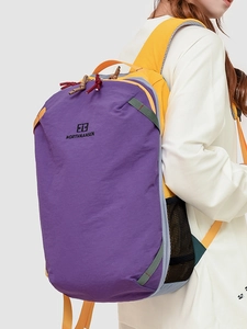 Grande zaino da trekking in nylon viola per viaggi all'aperto con spallacci gialli