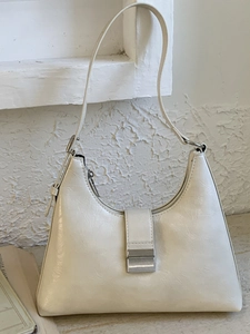 Vintage PU Leather Underarm Bag For Women Minimalist Dumpling Shoulder Bag With Metal Buckle Solid Color Commuter Bag