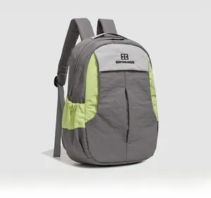 Vue détaillée du sac à dos de randonnée léger bicolore avec des accents gris et vert néon