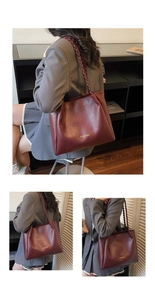 Détail du sac cabas bordeaux avec texture tressée et anses en corde tressée