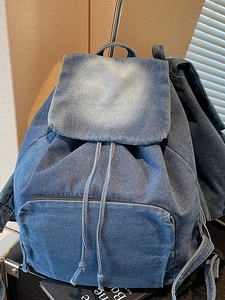 Vintage Denim Backpack Large Capacity Washed Denim Rucksack With Drawstring Flap For Women Casual Travel School Backpack Bag