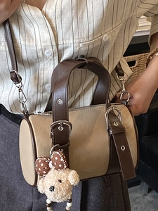 Retro patchwork bowling bag in beige and brown leather with cute plush bear charm