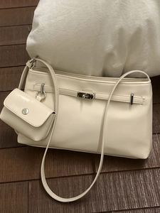 Borsa Sottoascellare da Donna in Pelle PU Retrò Con Mini Borsellino Rimovibile Lucchetto in Metallo Borsa a Tracolla