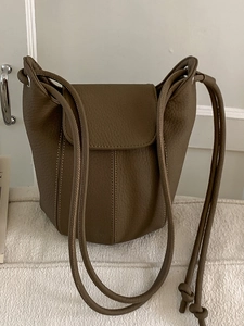 Retro Minimalist Litchi Pattern PU Leather Bucket Bag For Women Urban Simple Solid Color Single Shoulder Crossbody Bag Handbag