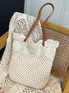 Grand Sac Fourre-tout en Paille Crocheté pour Femmes Sac à Épaule Tissé Ajouré Grande Capacité Sac à Main de Plage avec Sangle en Cuir PU