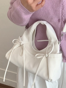 White pleated cloud handbag with bow details and shoulder strap for women
