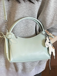 Mini sac à main chic vert menthe avec détail nœud et pendentif dessin animé