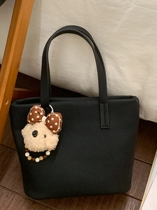 Women Bucket Bag Minimalist Korean Style PU Leather Shoulder Crossbody Bag With Bear Pendant Fashion Commuting Handbag