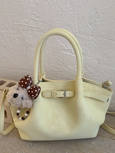 Women Pleated PU Leather Bucket Bag With Plush Bear Charm Stylish Handheld Crossbody Bag Retro Minimalist Top Handle Shoulder Bag